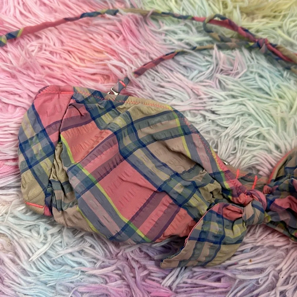 FINAL PRICE NO OFFERS 
Victoria’s Secret Plaid Wrinkle Adjustable Bikini Top - Picture 2 of 5